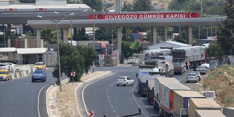 BM, Türkiye üzerinden Suriye’ye sınır ötesi yardım sevkiyatını 6 ay daha uzattı