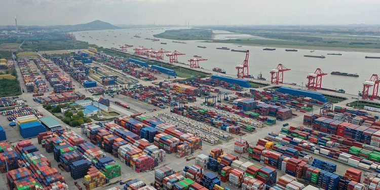 İthalat-ihracat dengesi 2022: Dış ticarette son 27 yılın en yüksek açığı