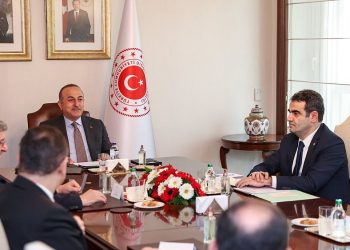 Ankara-Şam yakınlaşmasının ardından Suriyeli muhalifler Çavuşoğlu ile bir araya geldi