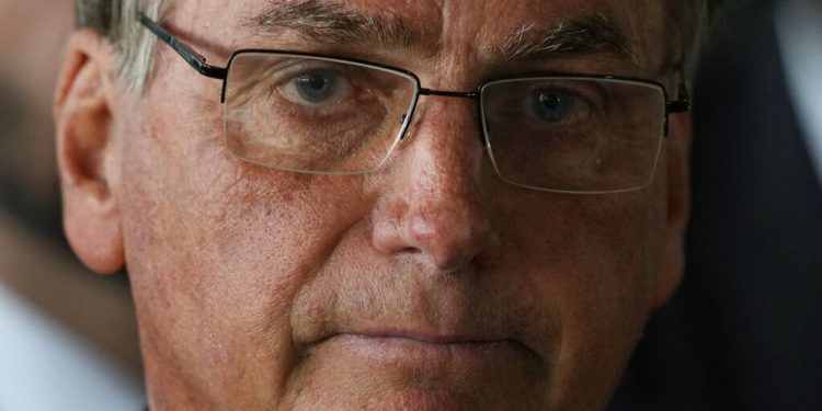 Brezilya: Bolsonaro ABD’de hastaneye kaldırıldı; gösterilere katılan 1500 kişi gözaltına alındı