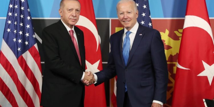 “Biden Yönetimi F-16’lar İçin Bastırarak Erdoğan’a Seçimlerden Önce Zafer Sunmak İstemez”
