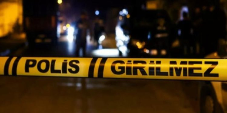 2 yaşındaki çocuk evde ölü bulundu: Anne ve erkek arkadaşı aranıyor