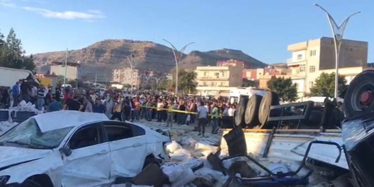 20 kişinin öldüğü Derik kazası duruşması ertelendi