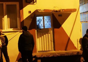 5 aylık hamile eşini öldürüp intihar etti