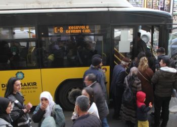 Amed’te toplu ulaşım çileye dönüştü