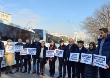 Tecride karşı Adalet Nöbeti: İmralı’da hukuk katlediliyor