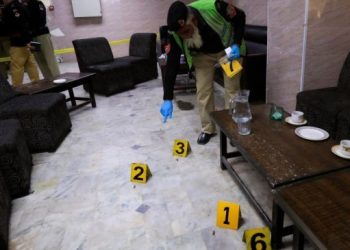 Pakistanlı avukat mahkemede vurularak katledildi