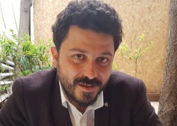 Barış Akademisyeni Demirkent hakkında göreve iade kararı