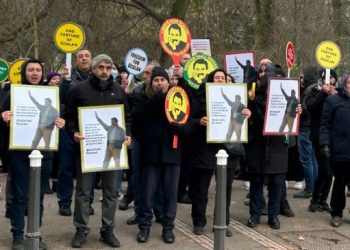 Avrupa Konseyi önündeki eylem sürüyor