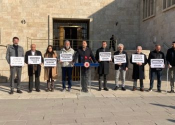 İmralı için Adalet Nöbeti: İnsanlık suçu işleniyor