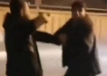 İstanbul’da polisler 2 genci silahla yaraladı