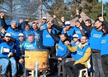 Kartonsan’da grev: Hakkımızı almadan bu yoldan dönmeyeceğiz