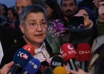 Fincancı cezaevinden çıktı: Hakikati paylaşmak sorumluluğumuzdur