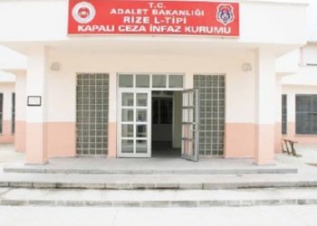 Cezaevinde hukuksuzluk: Avukat-tutuklu görüşü dinlendi