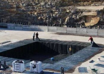 Şirnex’teki hastane seçim rantına dönüştü