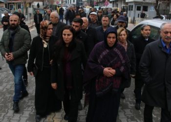 Emine Şenyaşar’dan sanıklara: Kimler eşimi ve çocuklarımı öldürdü?