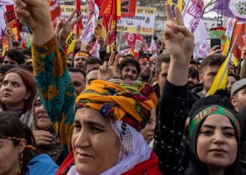 HDP’den Hesap Blokesine Karşı Yardım Kampanyası