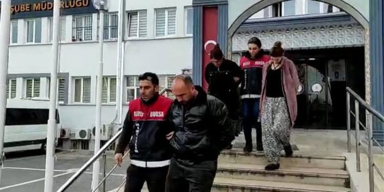 900 bin TL’lik ziynet eşyası çalan hırsızlar serbest: Birinin 16 suç kaydı var