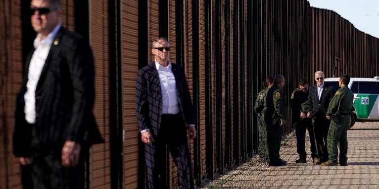 ABD Başkanı Joe Biden ilk kez Meksika sınırını ziyaret etti