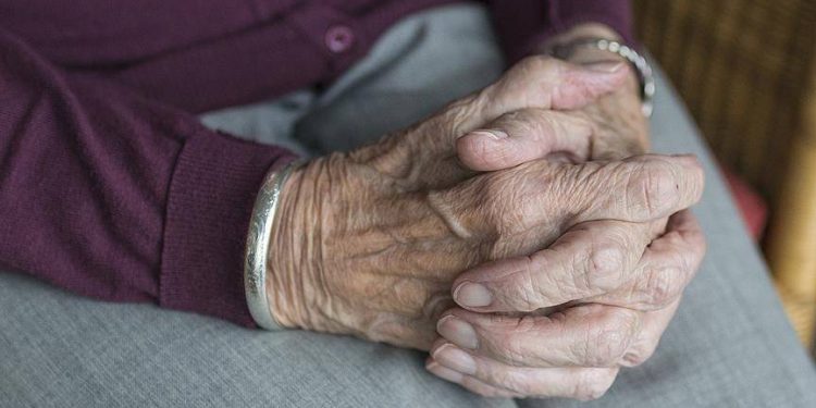ABD Gıda ve İlaç Dairesi, Alzheimer'ı yavaşlattığı gözlenen yeni ilacı onayladı