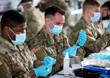 ABD ordusunda Covid-19 aşı zorunluluğu kaldırıldı