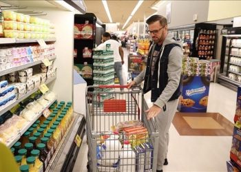 ABD'de aylık enflasyon negatife döndü