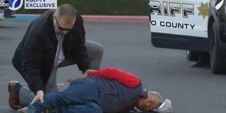 ABD'nin California eyaletinde silahlı saldırılar: 7 ölü