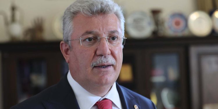 AKP’li Akbaşoğlu: EYT’liler maaşlarını mart ayı içinde alacaklar