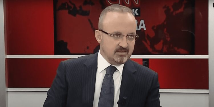 AKP Grup Başkanvekili Bülent Turan, seçimlerin 14 Mayıs’ta yapılmasının en kuvvetli ihtimal olduğunu, 9-10 Mart gibi Cumhurbaşkanı Tayyip Erdoğan’ın kararı alabileceğini söyledi.