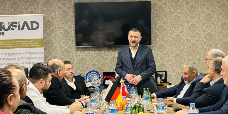 AKP’li vekilden Almanya’daki muhalifleri tehdit: Yaşama hakkı tanımayacağız