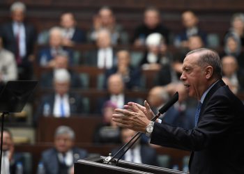 AKP’nin ‘etkin’ ismi: Bütün zamları Nisan sonuna öteledik