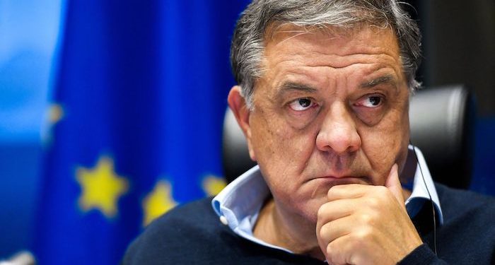 AP yolsuzluk skandalı: Eski vekil Panzeri cezasının hafifletilmesi karşılığında yolsuzluk ağı hakkında bilgi verecek