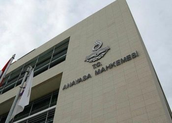 AYM'den öğretmene hapis cezasında hak ihlali kararı