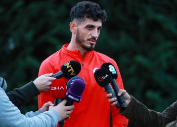 Adı Fenerbahçe ile anılan Samet Akaydın'dan paylaşım ve Adana Demirspor'dan açıklama!