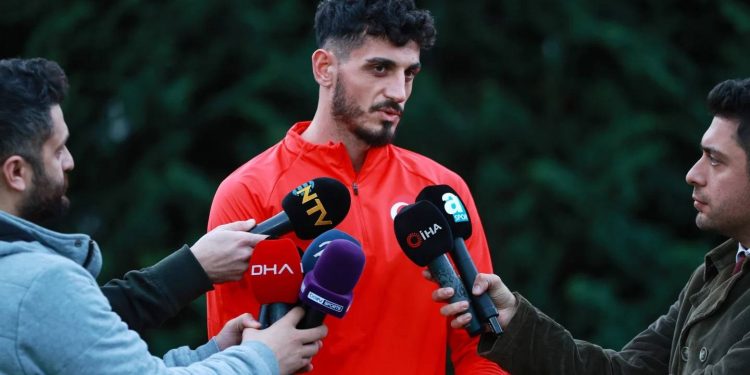 Adı Fenerbahçe ile anılan Samet Akaydın'dan paylaşım ve Adana Demirspor'dan açıklama!