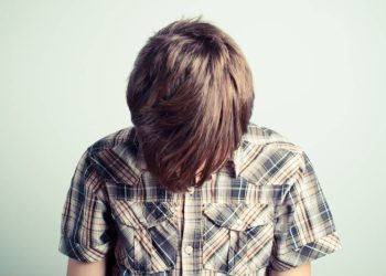 Ailelerin sınavı başlıyor: Başarılı ve zayıf karne getiren çocuklara 5 doğru yaklaşım