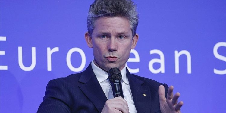 Akar 'iptal ettik' demişti: İsveç Savunma Bakanı ertelendiğini açıkladı