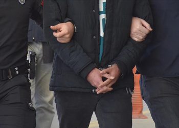 Aktif kamu personeli, hemşire, öğretmen, ihraç polis… 34 gözaltı daha