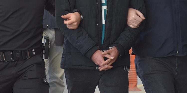 Aktif kamu personeli, hemşire, öğretmen, ihraç polis… 34 gözaltı daha