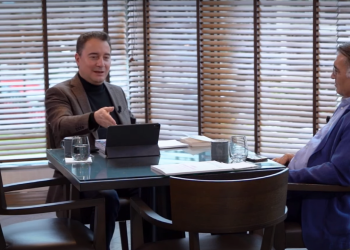 Ali Babacan'dan Altılı Masa açıklaması: 'Geçmiş ile ilgili 10 dakika bile konuşamayız, kavga çıkar'