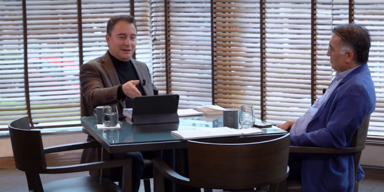 Ali Babacan'dan Altılı Masa açıklaması: 'Geçmiş ile ilgili 10 dakika bile konuşamayız, kavga çıkar'