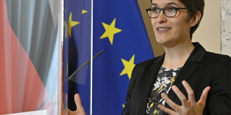 Alman Dışişleri'nden İmamoğlu'na ziyaret