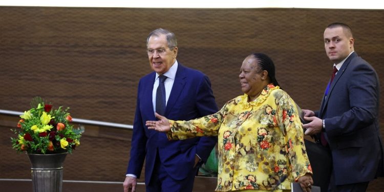 Almanya Dışişleri'nin leoparlı Lavrov mesajı Afrika ülkelerini kızdırdı