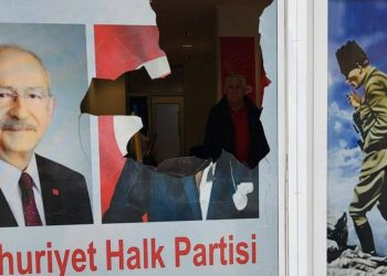 Almanya'da CHP ofisine saldırı