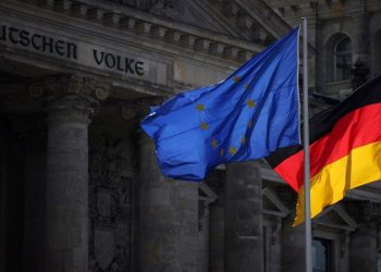 Almanya'da vatandaşlığa geçişi kolaylaştıracak tasarı hazır