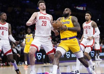 Alperen Şengün, LeBron James'le düellosunda kariyer rekorunu kırdı; Shaquille O'Neal'ı geride bıraktı!