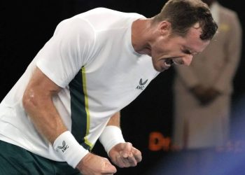 Andy Murray Avustralya Açık'a veda etti