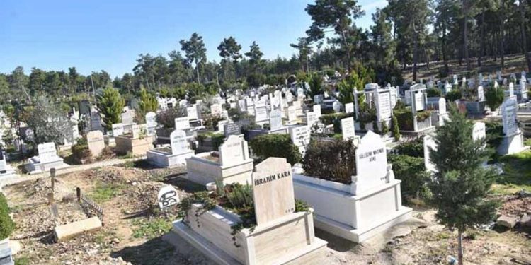 Antalya'da 'arsa değeri' yükselişi, mezar fiyatına yansıdı