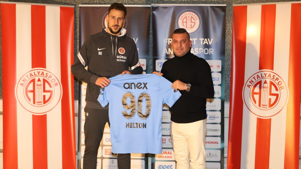 Antalyaspor, kaleci Helton Leite'yı kadrosuna kattı!