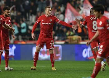 Antalyaspor uzatmalarda kazandı!